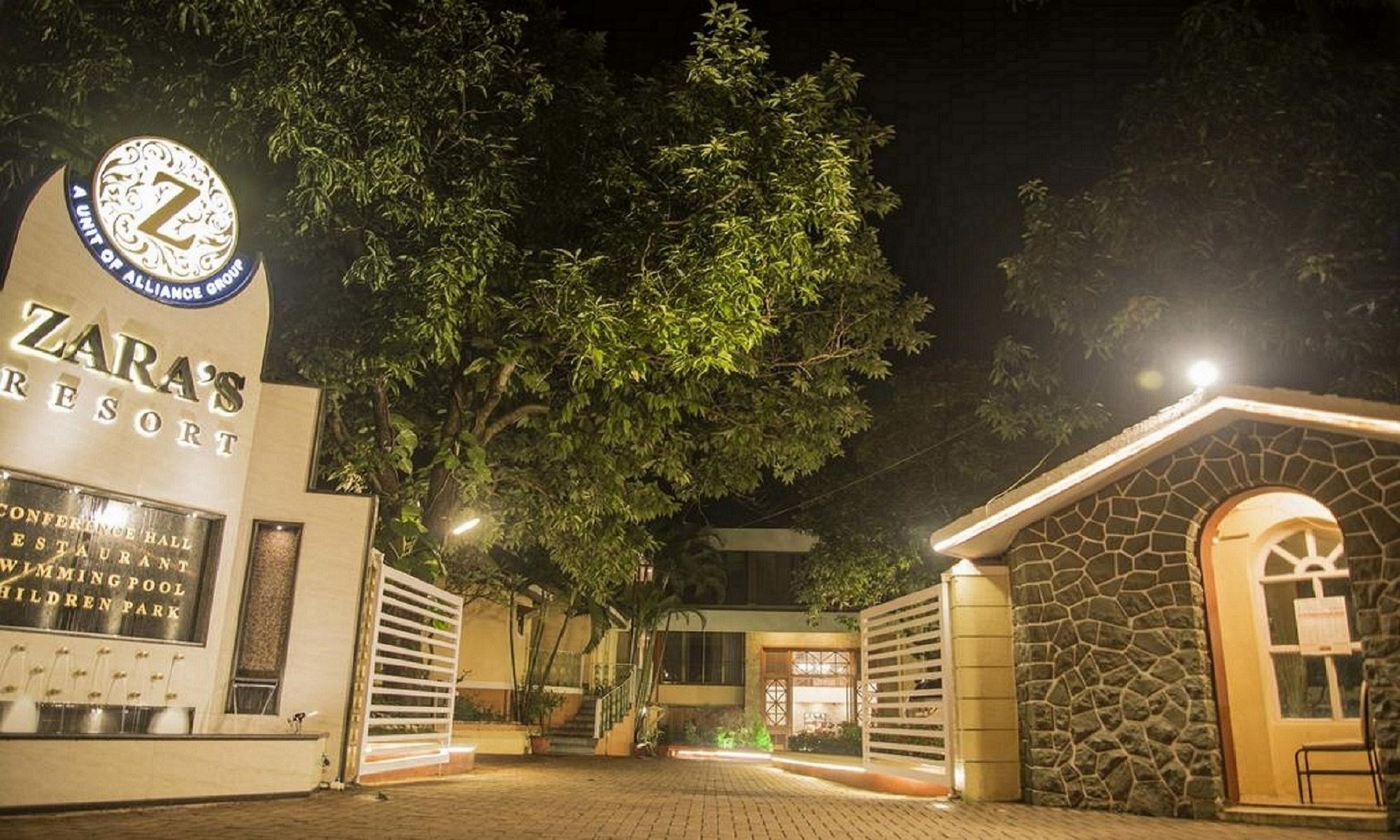 Zaras Resort Lonavala Exterior photo