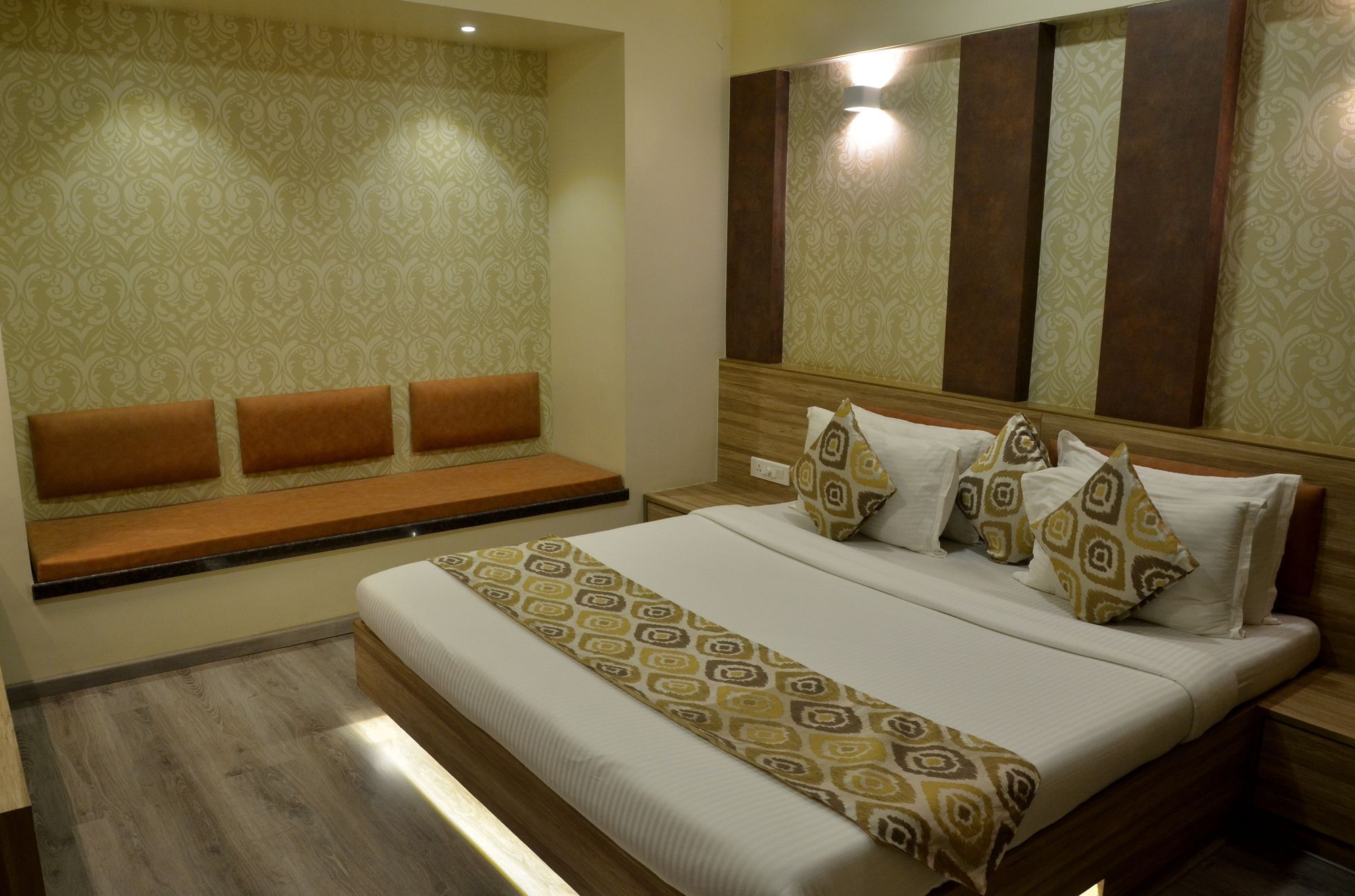 Zaras Resort Lonavala Exterior photo